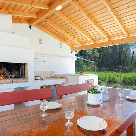 Сasa de vacaciones Poros Kavallouri